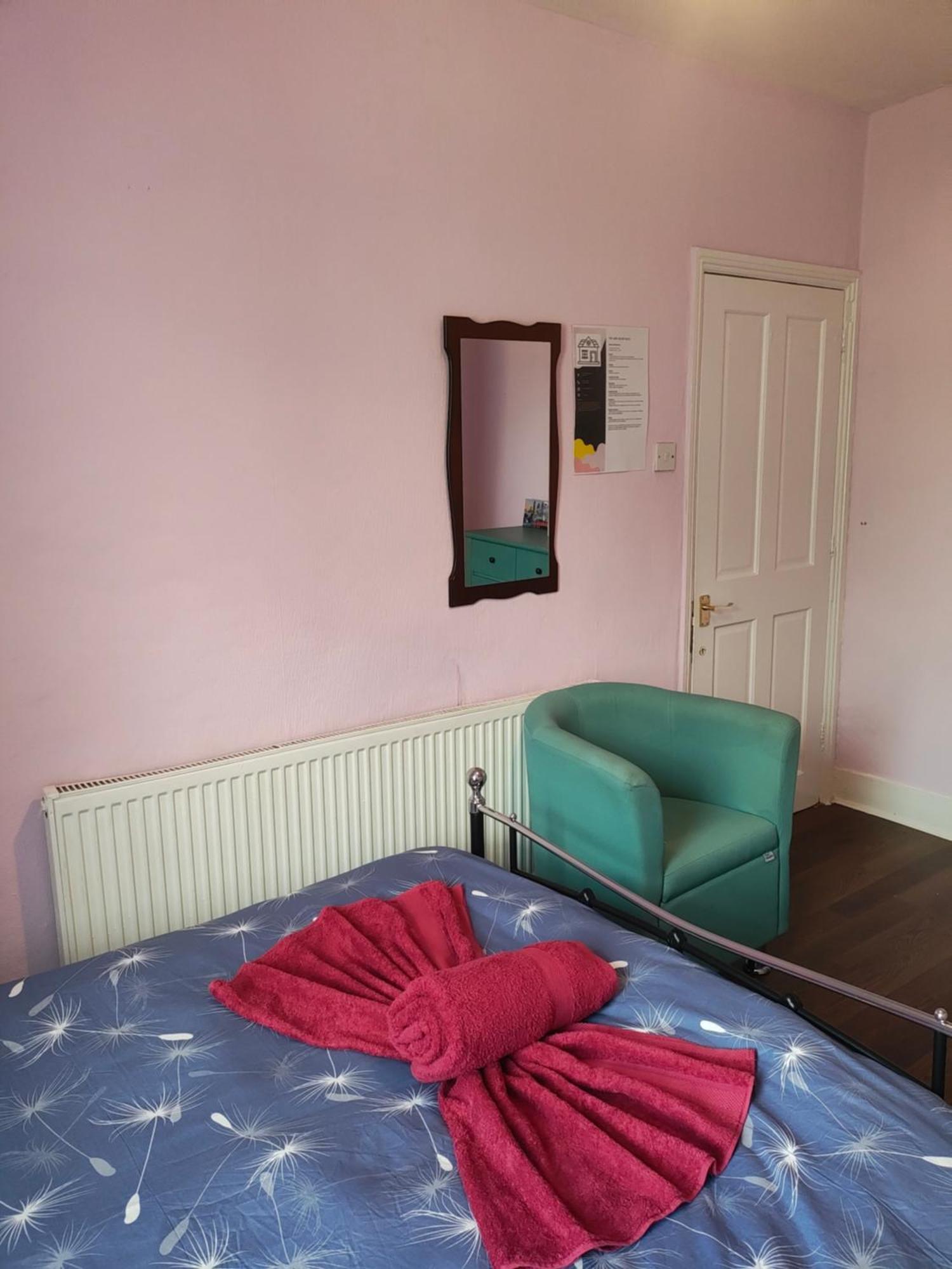 Charming Double Bed Retreat Hotel London Bagian luar foto